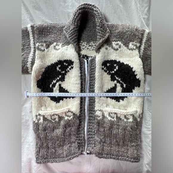 Authentic Custom Cowichan Sweater - Picture 3 of 4